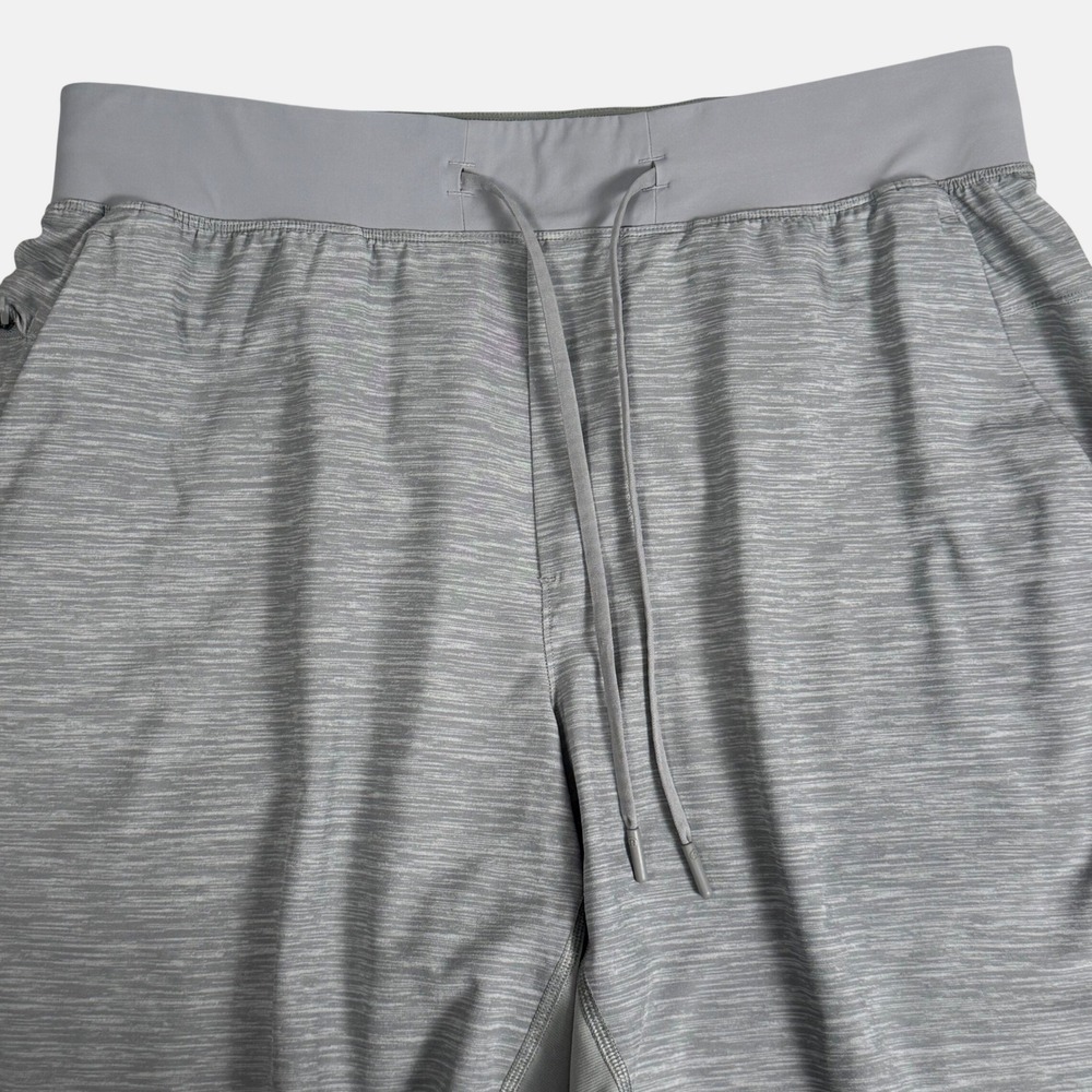Lululemon T.H.E. Short Linerless 7" Heather Space Dye Sea Salt Light Cast Mens L
